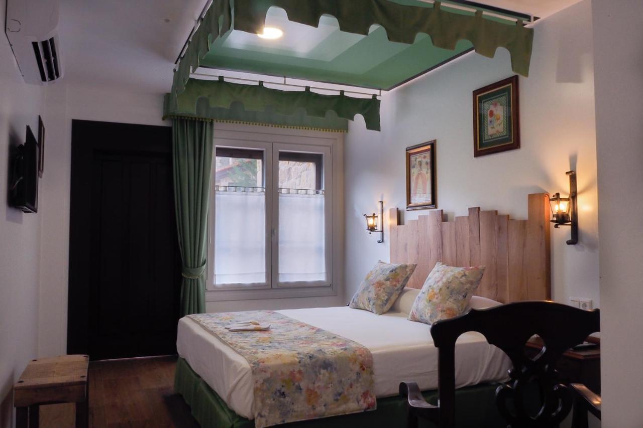 Posada Y Apartamentos Trebuesto De Guriezo Extérieur photo