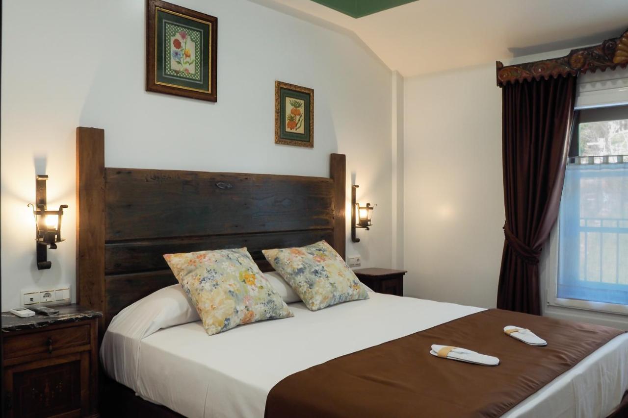 Posada Y Apartamentos Trebuesto De Guriezo Extérieur photo